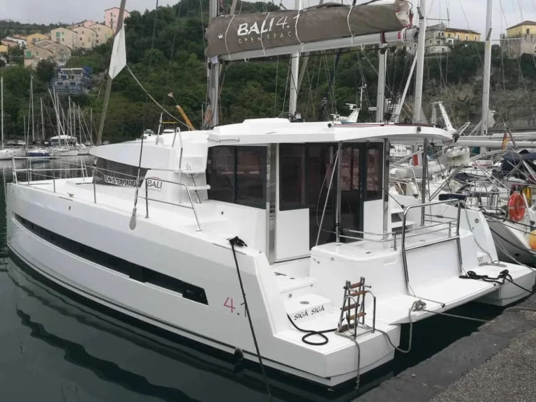 Catamaran te huur in Agropoli voor de beste prijs