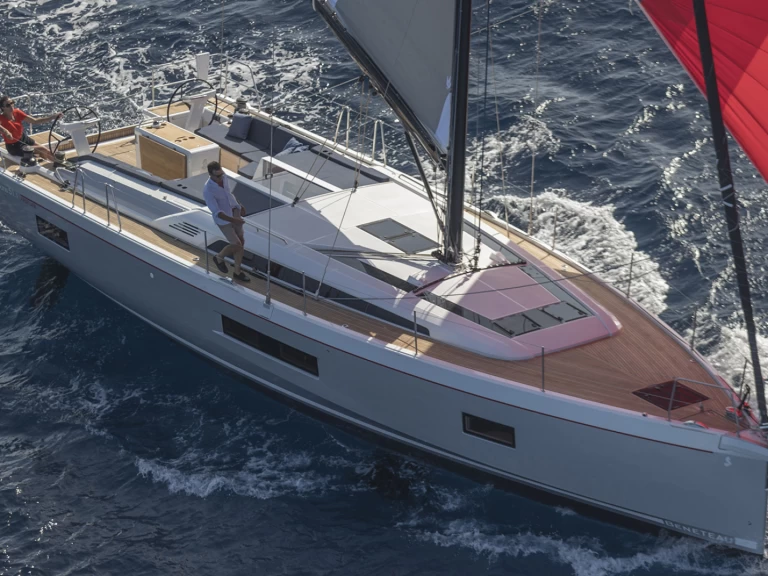 Huur Zeilboot met of zonder schipper Bénéteau in Olbia