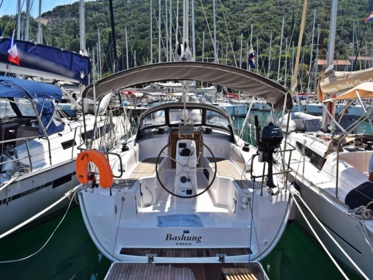 Huur een Bavaria Cruiser 34 in Zaton