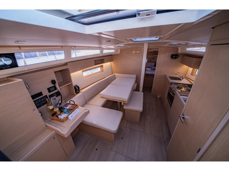 Bootverhuur Lefkáda goedkoop Oceanis 37.1