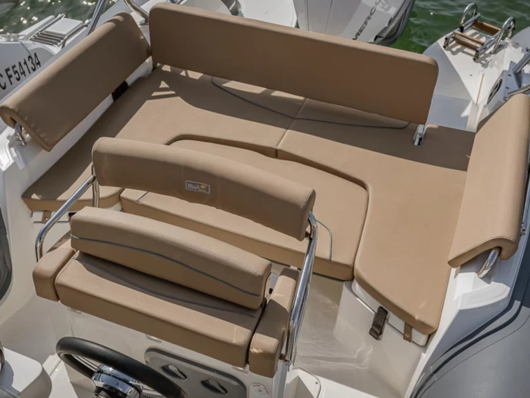 Huur een Bwa Sport 26 GTO in Lège-Cap-Ferret