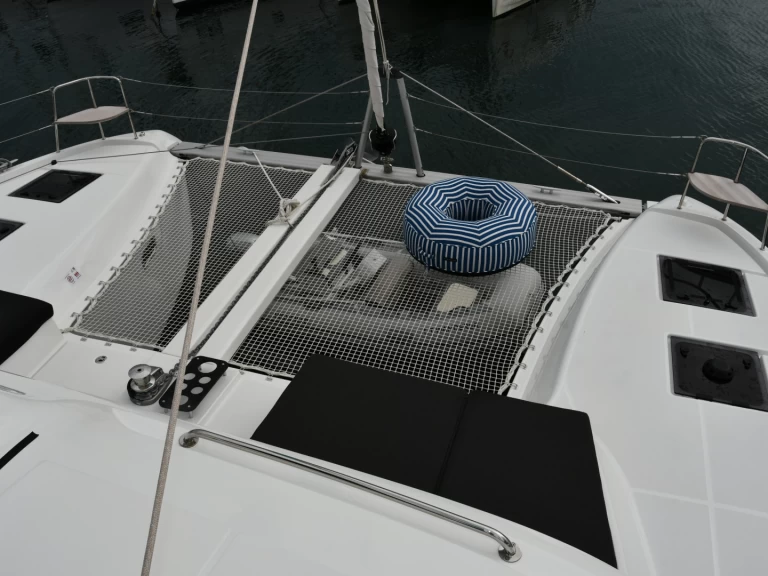 Huur een Lagoon Lagoon 43 in Komolac