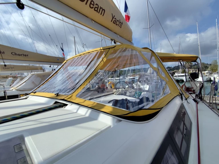Bootverhuur Bénéteau Oceanis 48 in Gouviá via SamBoat