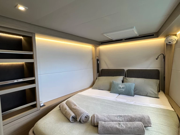 Verhuur Catamaran Lagoon met vaarbewijs