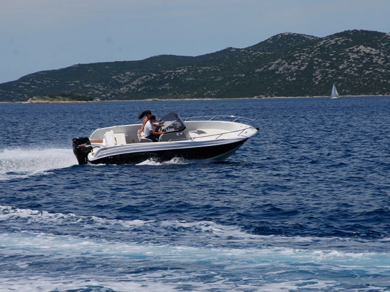 Bootverhuur Atlantic open 670 in Preko via SamBoat