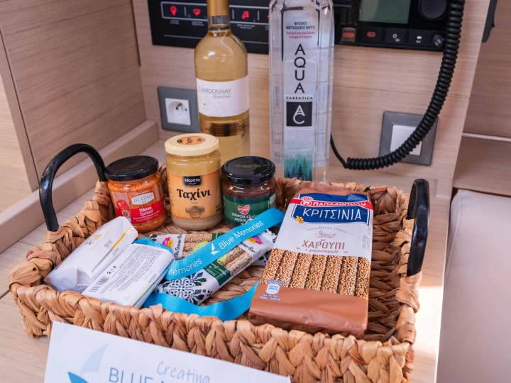 Bootverhuur Bénéteau Oceanis 37.1 in Lefkáda via SamBoat