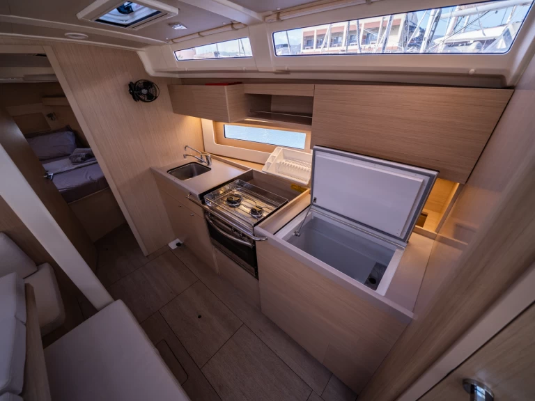 Verhuur Zeilboot Bénéteau met vaarbewijs