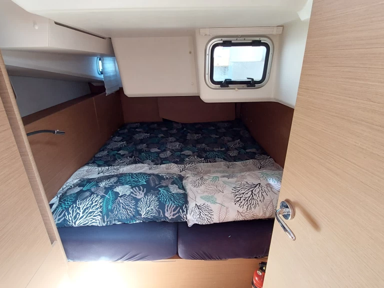 Bootverhuur Jeanneau Sun Odyssey 440 - 4 cabine - 2 bagni in Castiglioncello via SamBoat