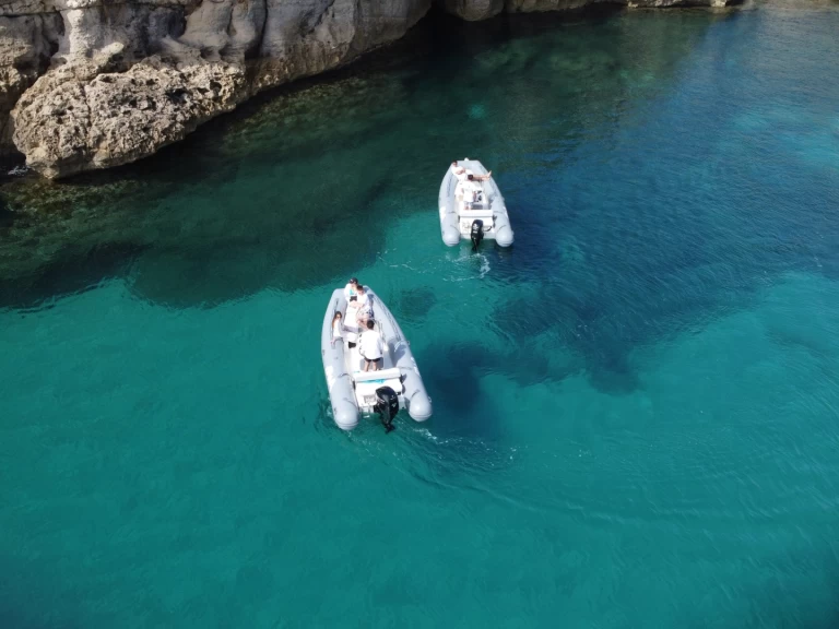 Bootverhuur Bwa Bwa 550 in Cagliari via SamBoat