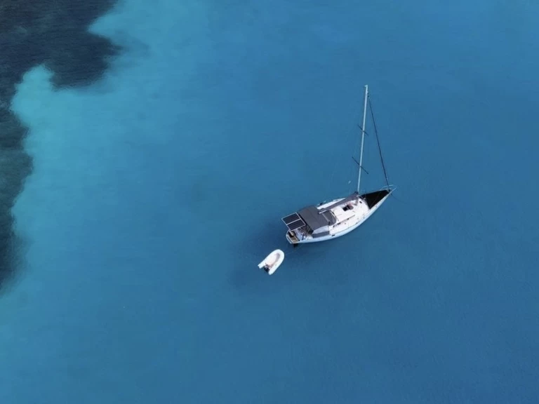 Bootverhuur Jeanneau Sun Fizz in El Porvenir via SamBoat