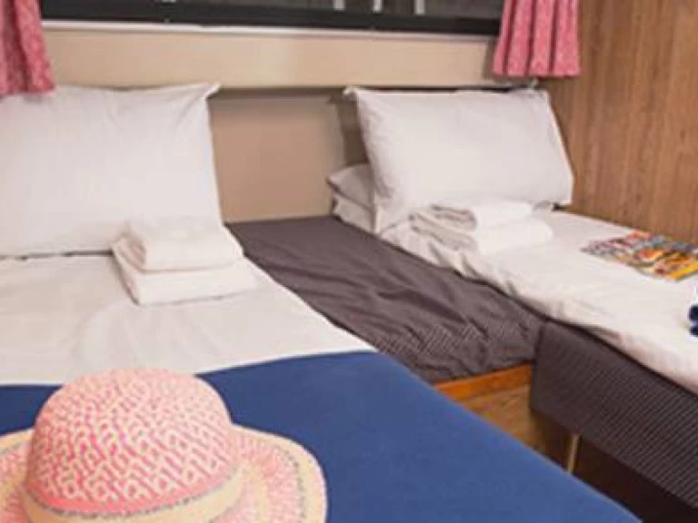 Verhuur Motorboot in Migennes - Le Boat Cirrus A