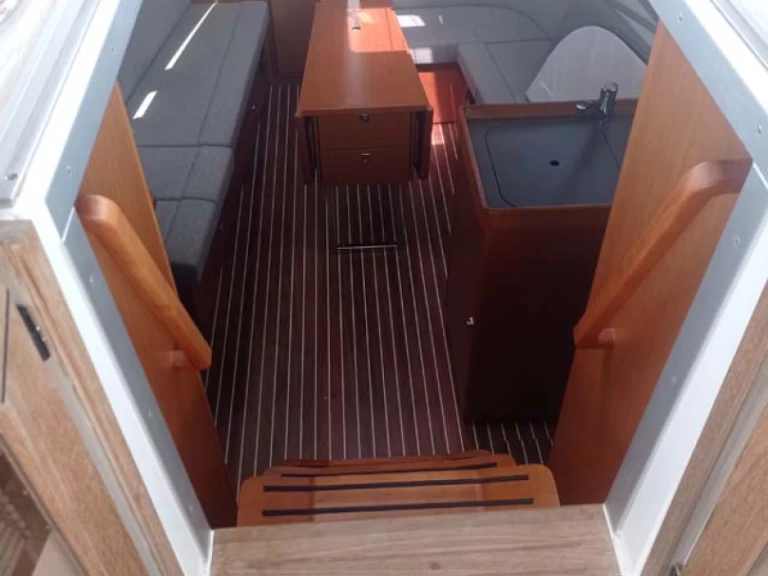 Bootverhuur Bavaria Cruiser 34 in Deme of Volos via SamBoat