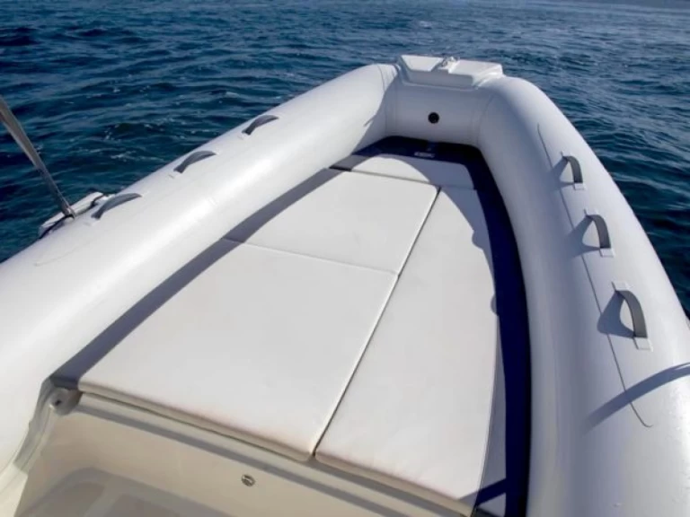 Verhuur RIB Bsc met vaarbewijs