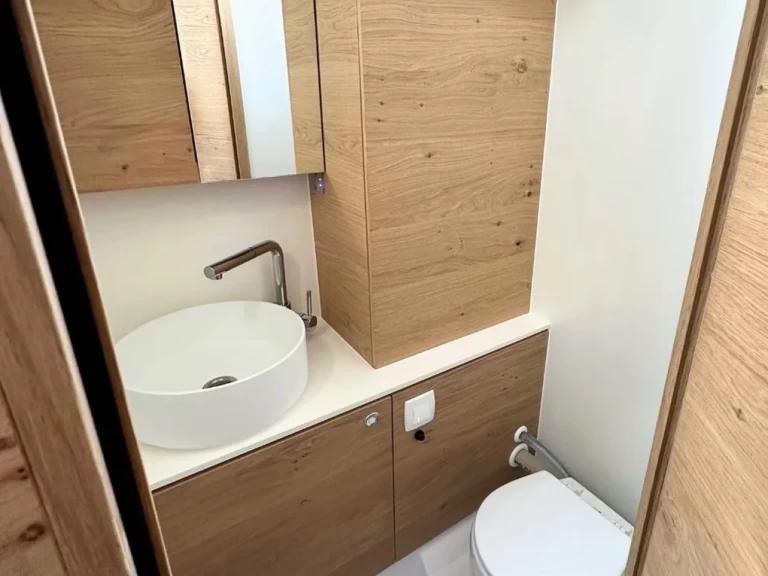 Bootverhuur Elan Impression 45 in Split via SamBoat