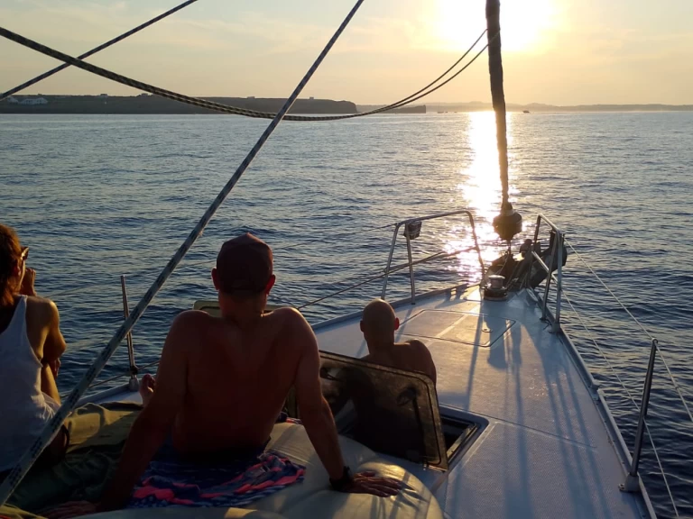 Verhuur Zeilboot Bénéteau met vaarbewijs