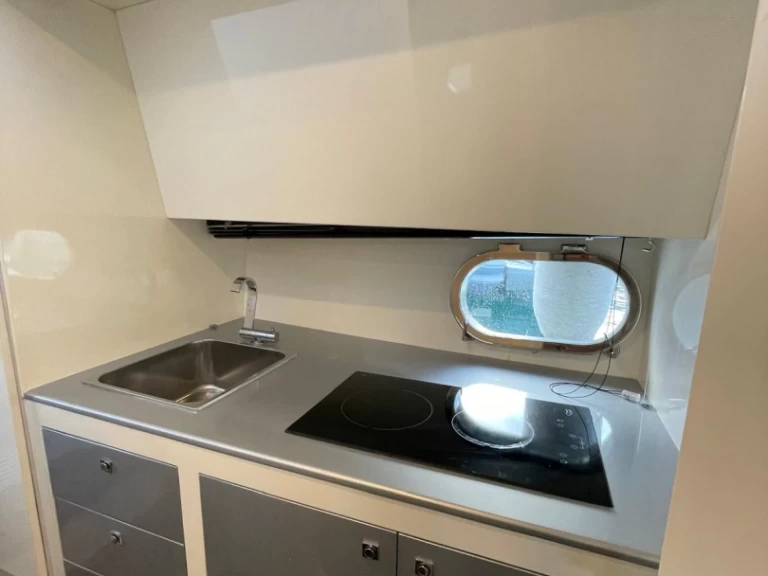 Verhuur Motorboot Rio met vaarbewijs