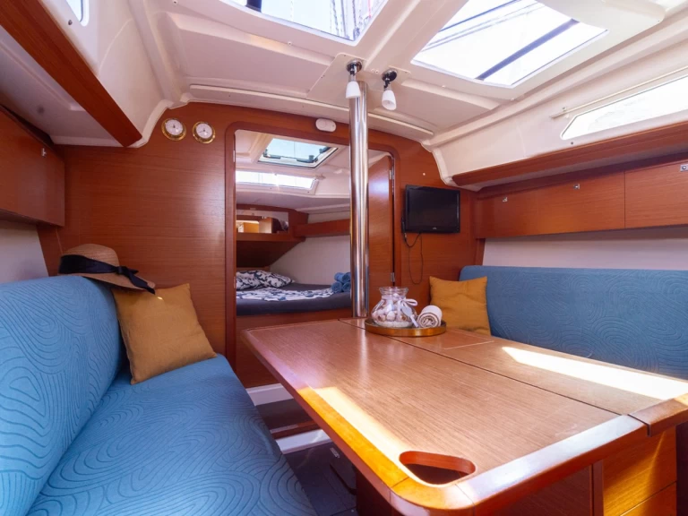 Zeilboot te huur in Pula voor de beste prijs