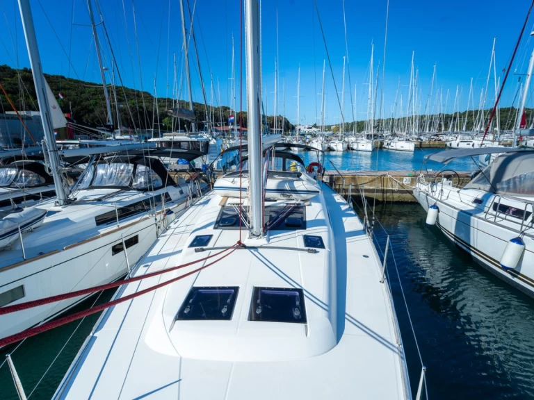 Bootverhuur Pula goedkoop Dufour 460 Grand Large