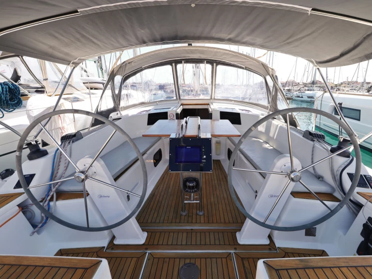 Bootverhuur Biograd na Moru goedkoop Hanse 385