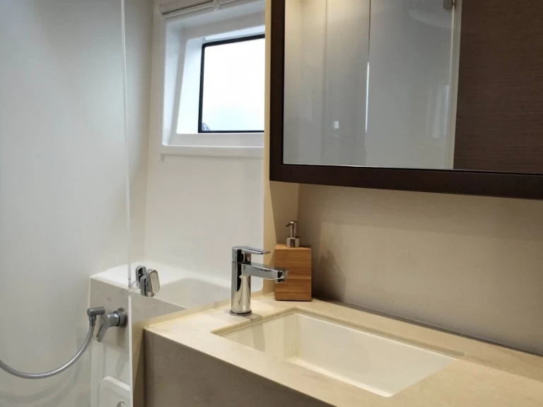 Jachthuur in Lávrio - Lagoon Lagoon 46 via SamBoat