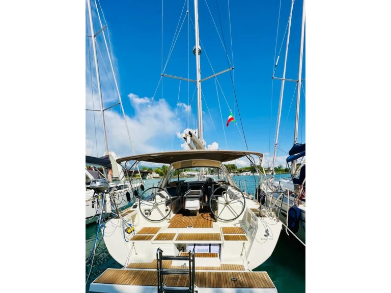 Bootverhuur La Spezia goedkoop Oceanis 41