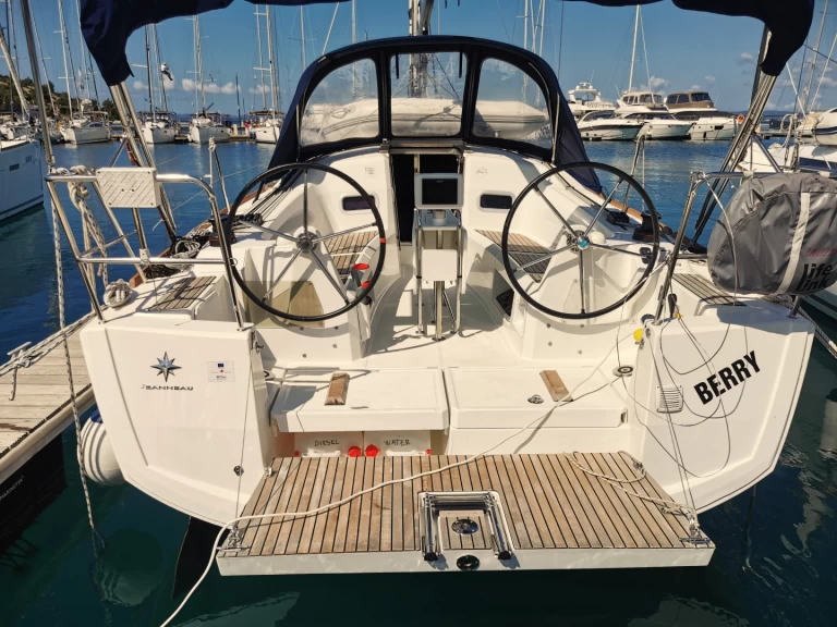 Bootverhuur Jeanneau Sun Odyssey 349 in Drage via SamBoat