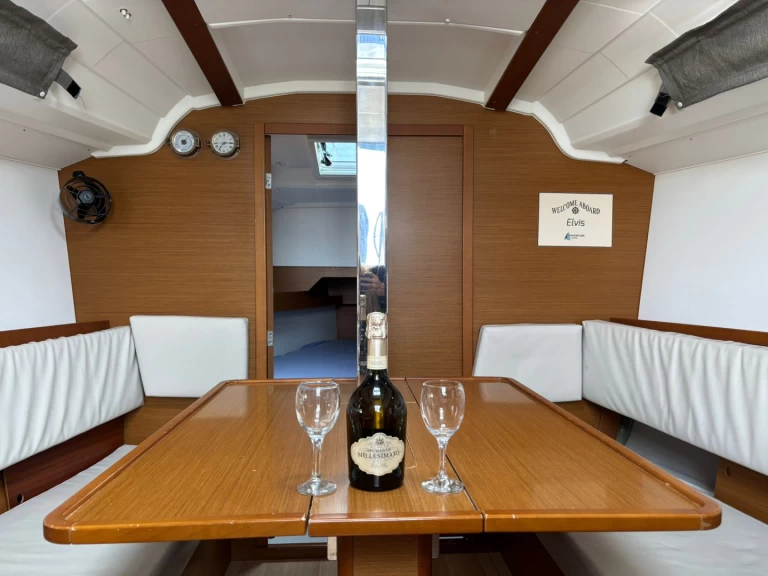 Jachthuur in Drage - Jeanneau Sun Odyssey 349 via SamBoat