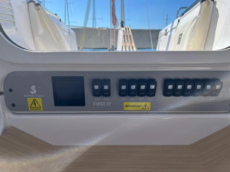 Bénéteau First 27 te huur van particulier of professional in Split