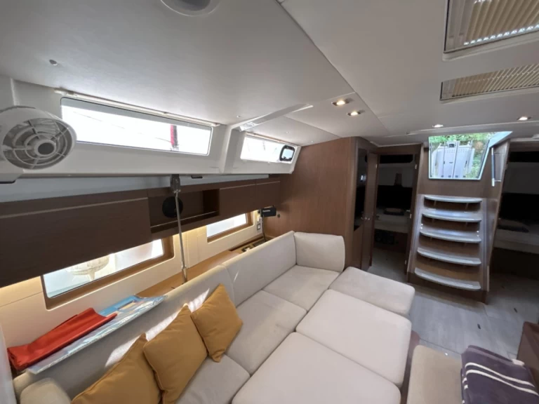 Zeilboot te huur in Split voor de beste prijs