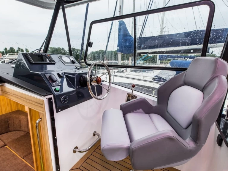 Jachthuur in Ogonki - Stillo Stillo 30 via SamBoat