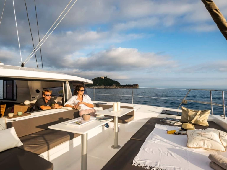 Bootverhuur Kotor goedkoop Bali 4.0