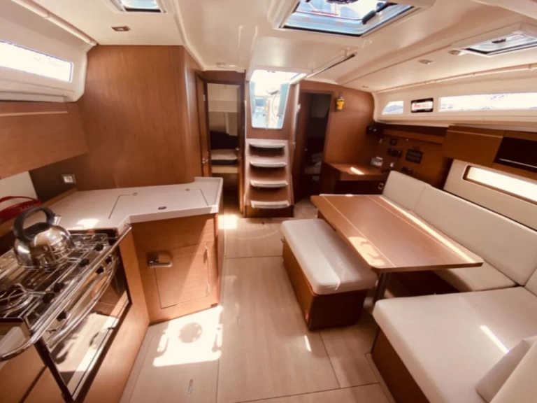 Verhuur Zeilboot in Lefkáda - Bénéteau Oceanis 40.1