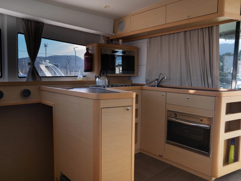 Bootverhuur Castellammare del Golfo goedkoop Lagoon 42