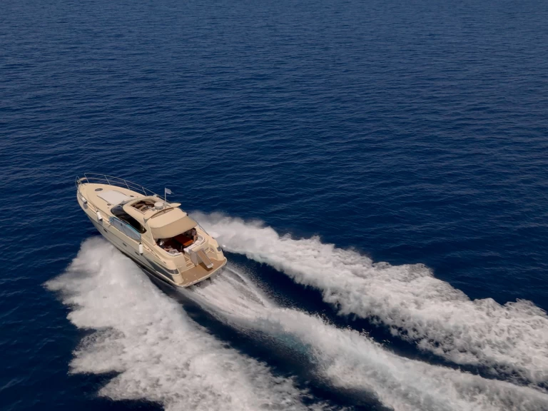 Huur een Elan Elan Power 42 in Palioúri