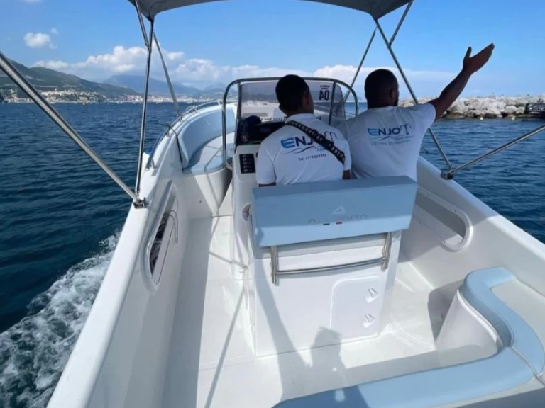 Motorboot te huur in Cetara voor de beste prijs