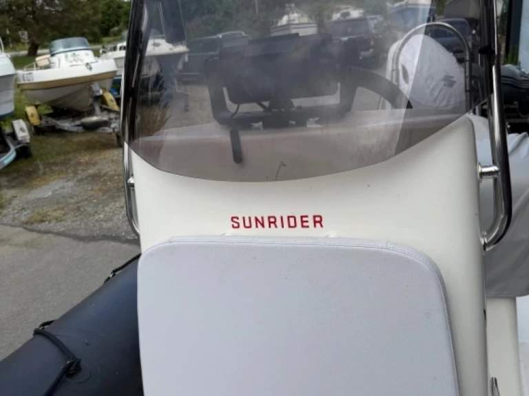 Bombard Sunrider 650 te huur van particulier of professional in Loctudy