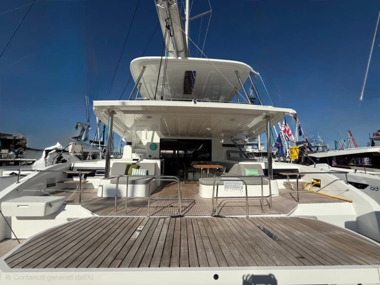 Huur een Lagoon Lagoon 55 in Salerno