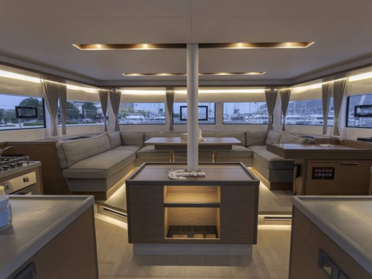 Lagoon Lagoon 50F te huur van particulier of professional in Marina (City)