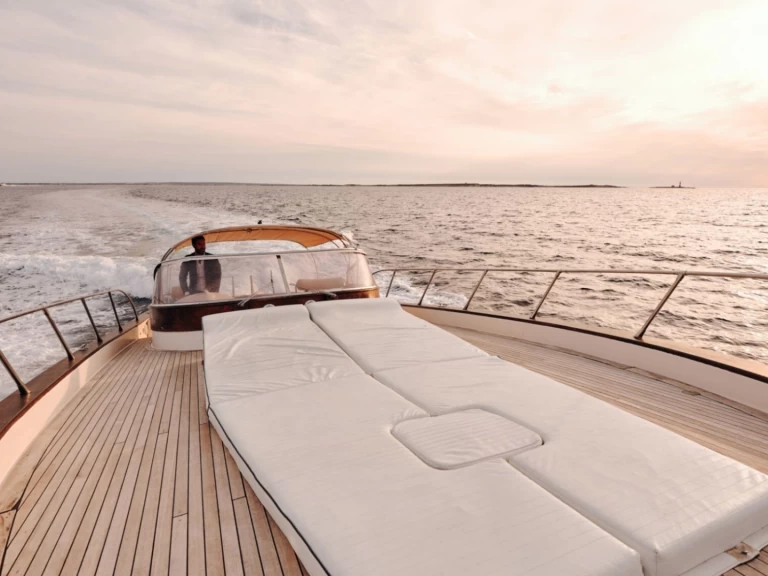 Bootverhuur Cantieri Navali Patrone Patrone 42 in Castellón de la Plana/Castelló de la Plana via SamBoat