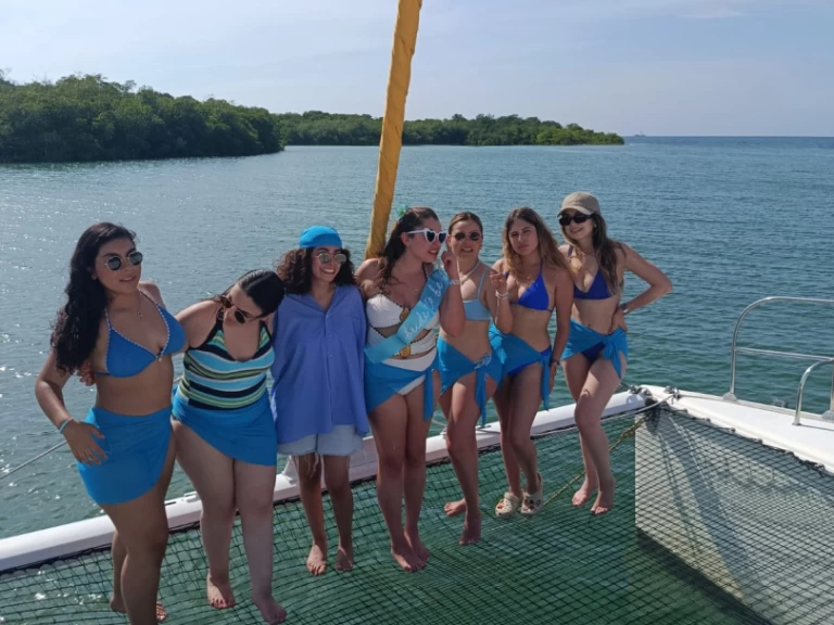 Fountaine Pajot Lavezzi 40 te huur van particulier of professional in Cartagena