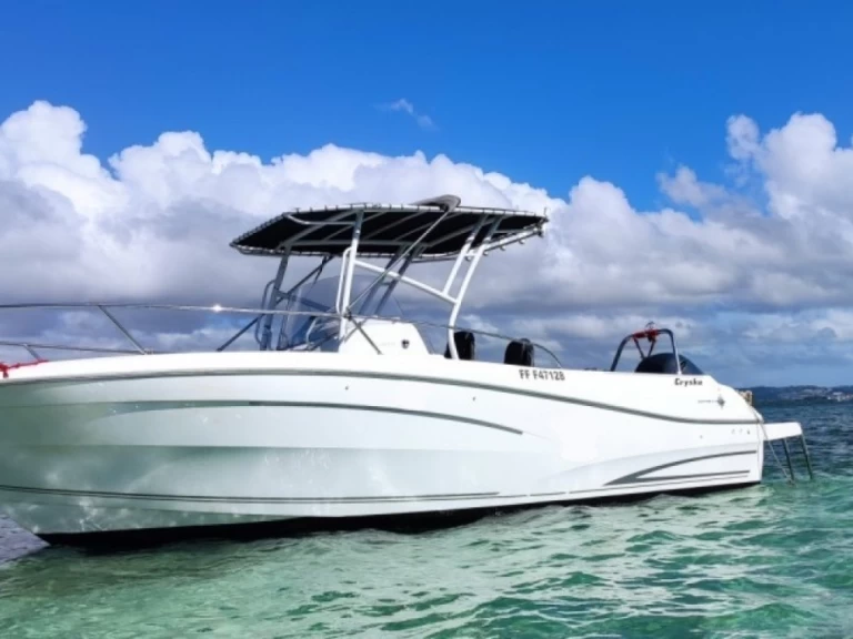 Bootverhuur Les Trois-Îlets goedkoop Cap Camarat 7.5 CC Serie 2