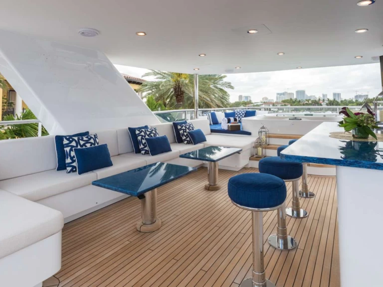 Huur een Westship TANZANITE in Fort Lauderdale