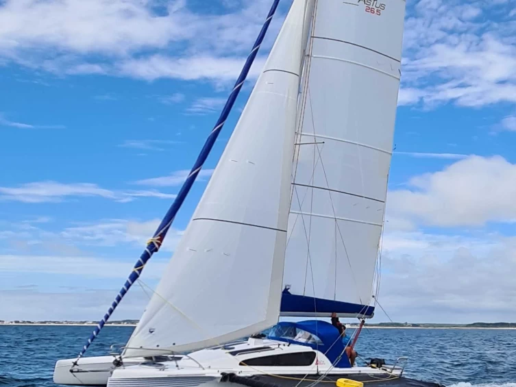 Verhuur Catamaran ASTUS  BOAT met vaarbewijs