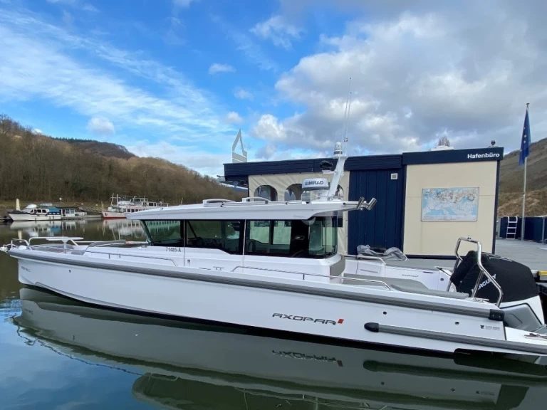 Bootverhuur Axopar Axopar 37 XC Cross Cabin in Pýlos via SamBoat