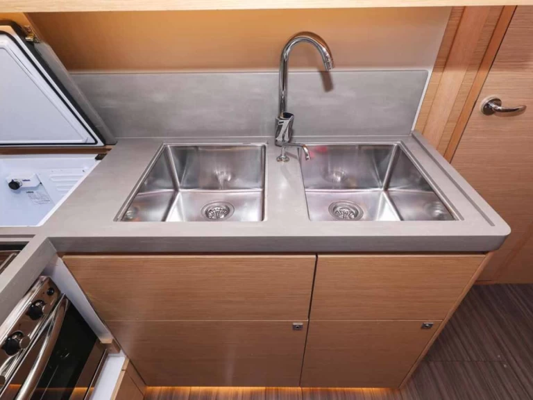 Bootverhuur Dufour Dufour 470 in Cagliari via SamBoat