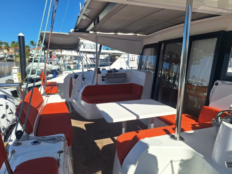 Excess Excess 11 te huur van particulier of professional in Burnt Store Marina