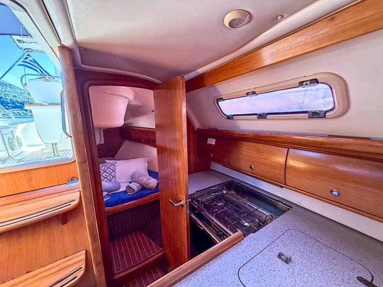 Huur een Bavaria Cruiser 32 in Vlycho