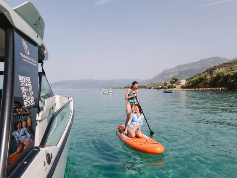 Motorboot te huur in Pýlos voor de beste prijs