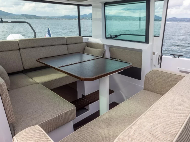 Verhuur Motorboot Axopar met vaarbewijs