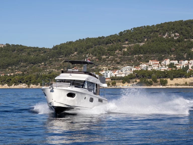 Jachthuur in Split - Bénéteau Swift Trawler 41 via SamBoat